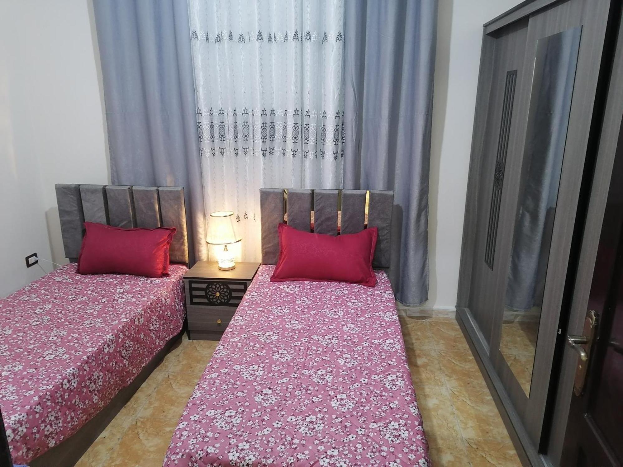 Yaso Roof & Apartments Аман Екстериор снимка