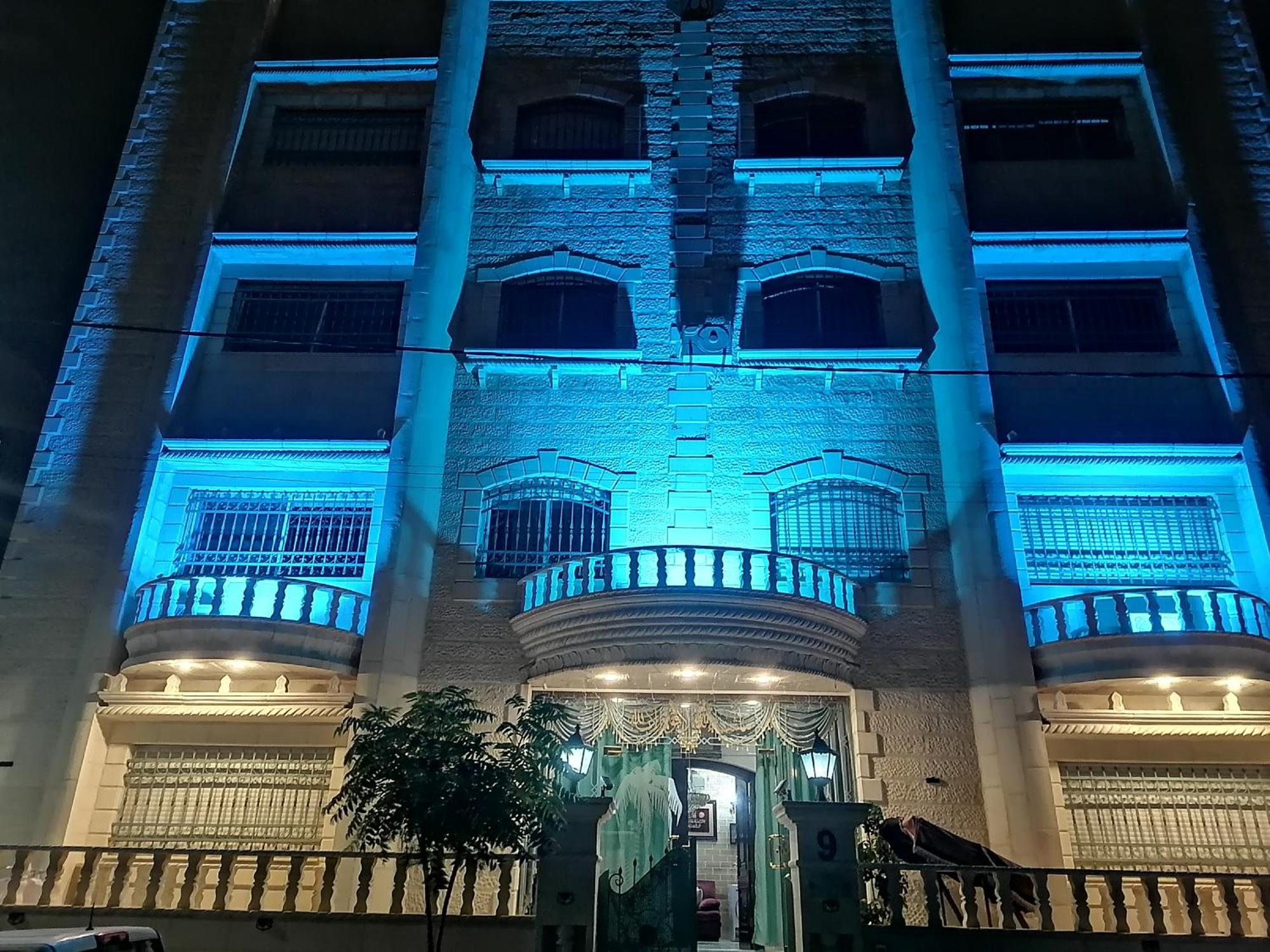 Yaso Roof & Apartments Аман Екстериор снимка