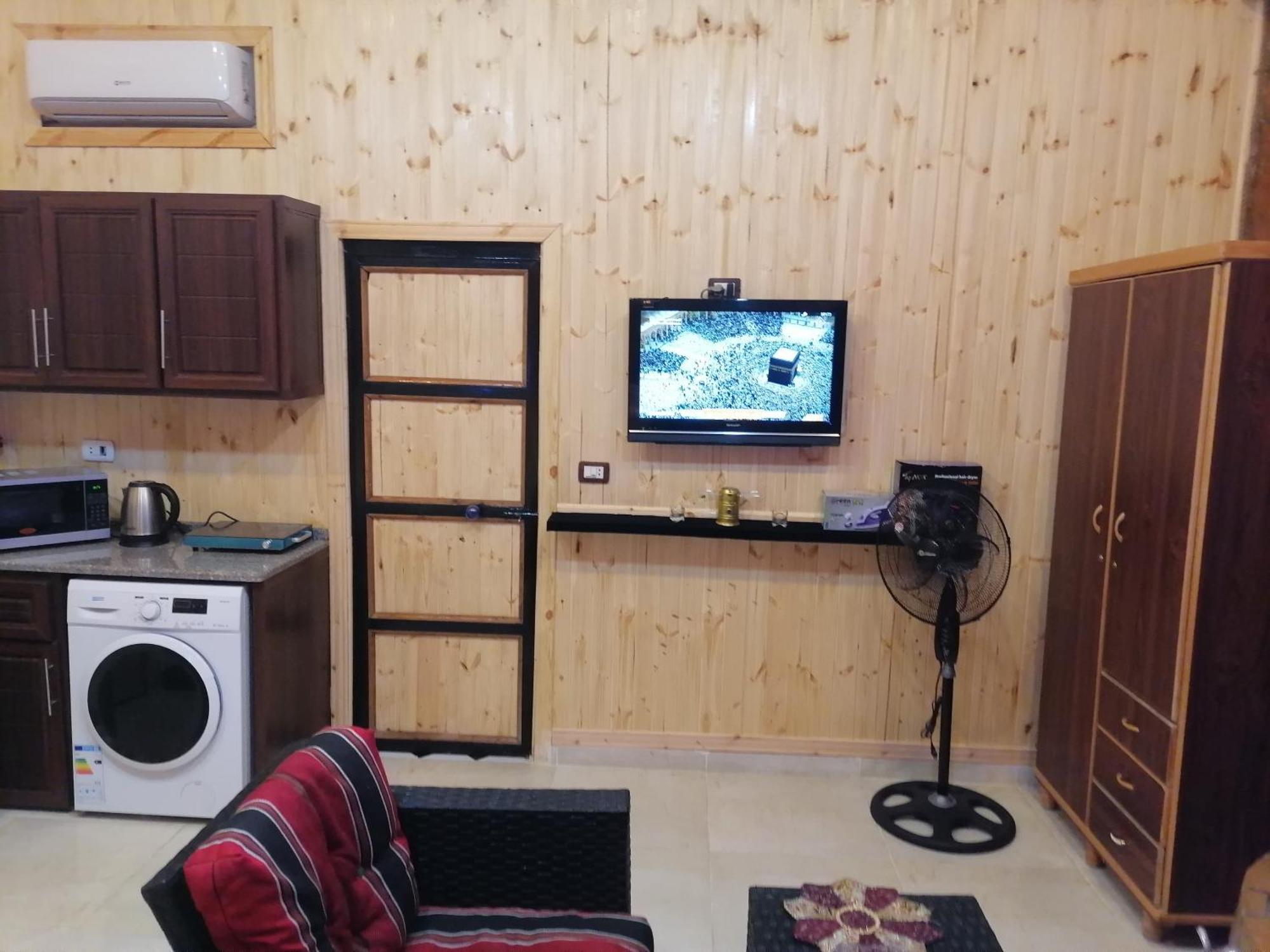 Yaso Roof & Apartments Аман Екстериор снимка